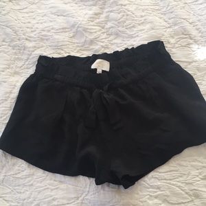 wilfred 100% silk shorts aritizia